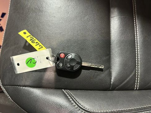 Used 2018 Ford Escape SEL AWD/4WD image 29