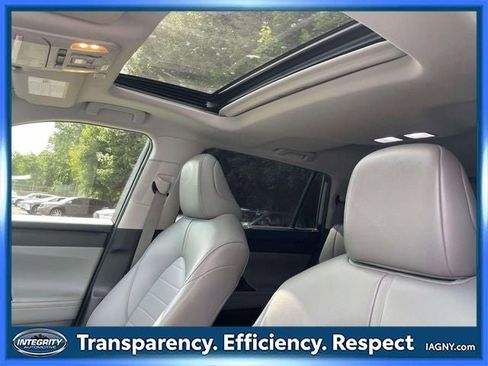 Used 2023 Toyota Highlander XLE AWD/4WD image 20