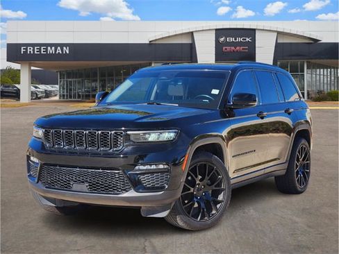 Used 2022 Jeep Grand Cherokee Limited image 1