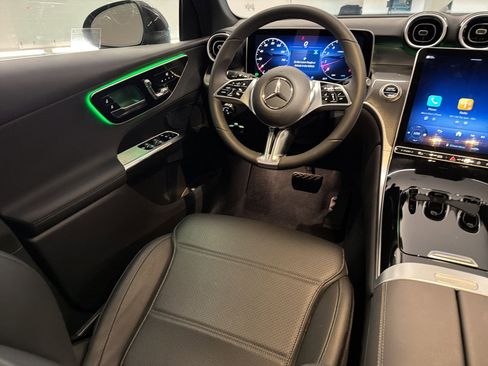 Used 2026 Mercedes-Benz GLC 300 image 27