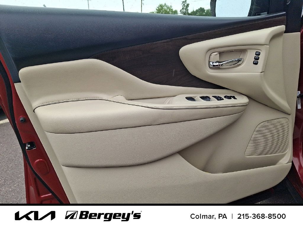 Used 2019 Nissan Murano Platinum AWD/4WD image 15