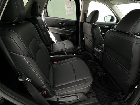 Used 2022 Nissan Pathfinder SL w/ SL Premium Package AWD/4WD image 14