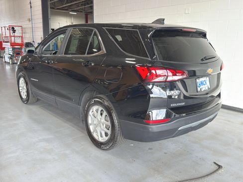Used 2024 Chevrolet Equinox LT w/ LPO, Floor Liner Package FWD image 3