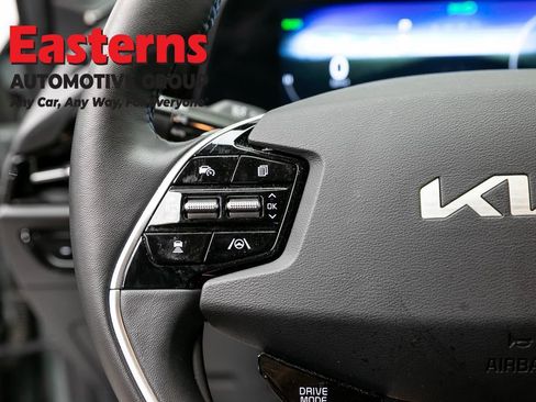 Used 2023 Kia Niro Wind w/ Wind Preserve Package FWD image 14