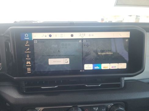 New 2026 Jeep Gladiator Sport AWD/4WD image 2