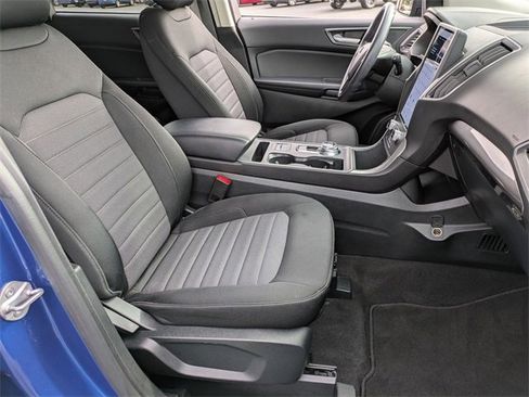 Used 2022 Ford Edge SE image 35