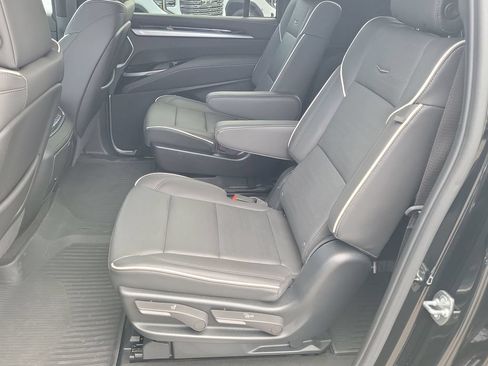 Certified 2025 Cadillac Escalade ESV Sport AWD/4WD image 25