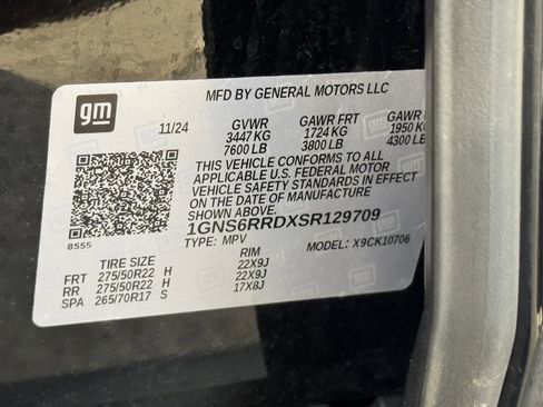 Used 2025 Chevrolet Tahoe RST w/ Comfort Package image 32