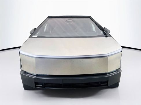Used 2024 Tesla Cybertruck Cyberbeast AWD/4WD image 10