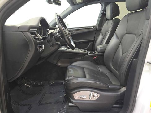 Used 2019 Porsche Macan S AWD/4WD image 22