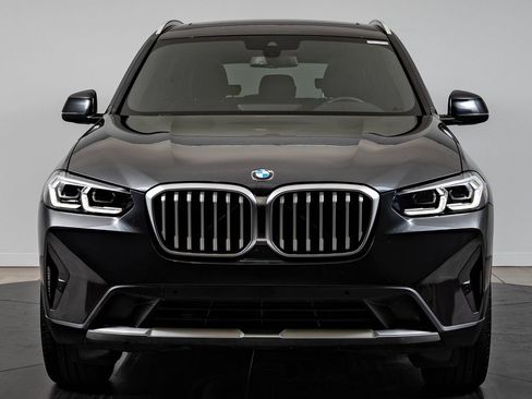 Used 2022 BMW X3 xDrive30i w/ Premium Package 2 AWD/4WD image 2