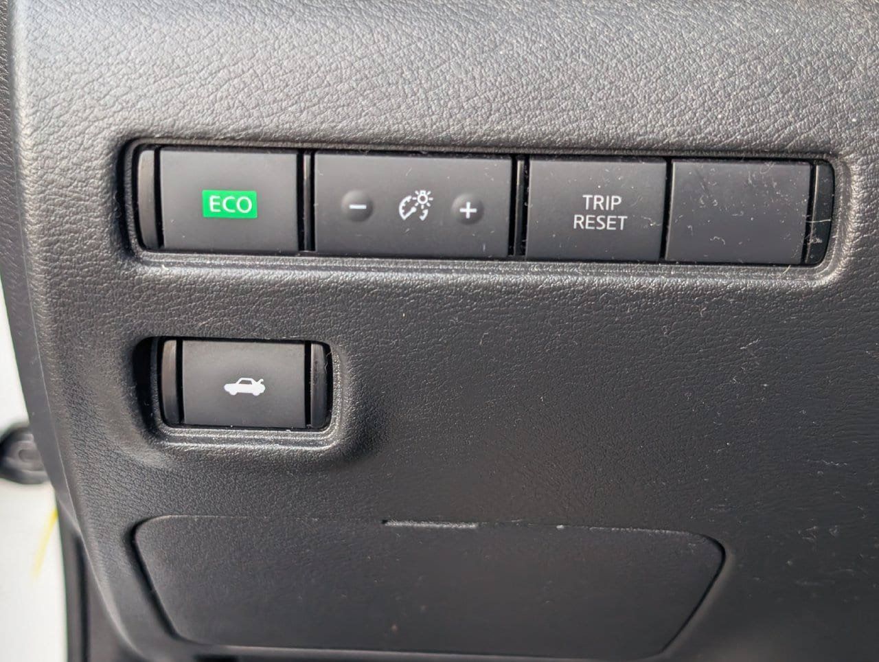 Used 2021 Nissan Sentra SV FWD image 23
