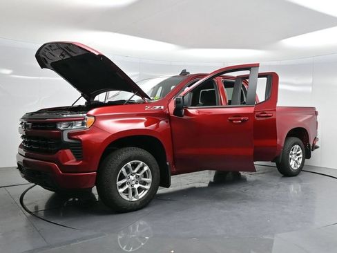 Used 2025 Chevrolet Silverado 1500 RST w/ Z71 Off-Road Package AWD/4WD image 52