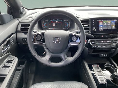 Used 2021 Honda Passport Touring image 11