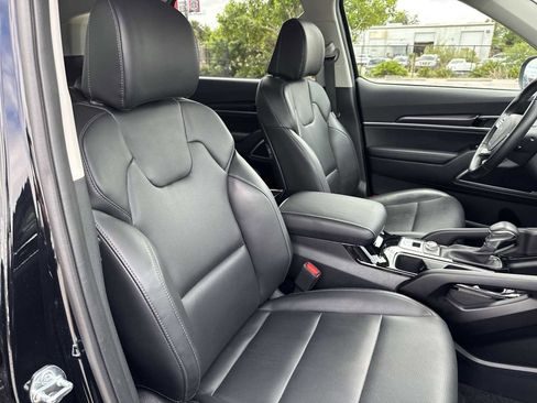 Used 2025 Kia Telluride S image 20