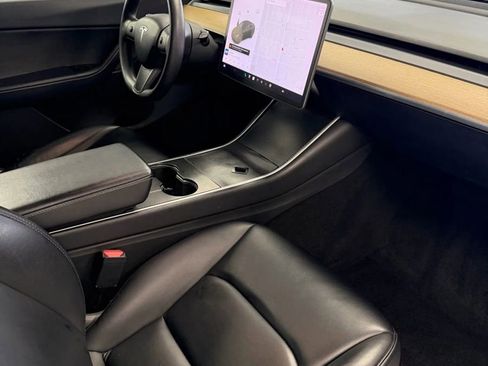 Used 2020 Tesla Model Y Long Range image 20