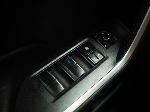 Used 2021 Toyota RAV4 XLE Premium w/ Carpet Mat Package (TMS) FWD image 29