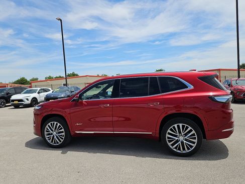 New 2026 Buick Enclave Avenir AWD/4WD image 2