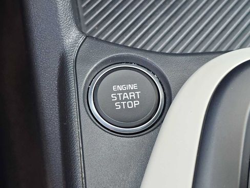 Used 2025 Kia K4 GT-Line FWD image 32