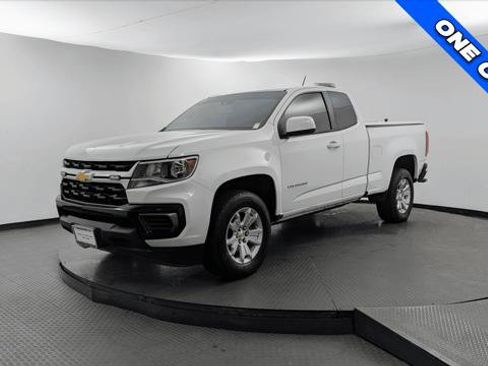 Used 2022 Chevrolet Colorado LT w/ Fleet Safety Package RWD image 2