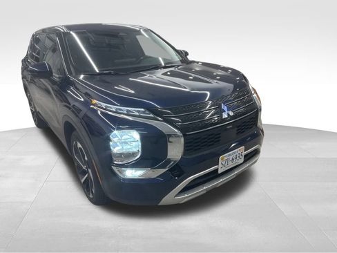 Used 2024 Mitsubishi Outlander SE image 25