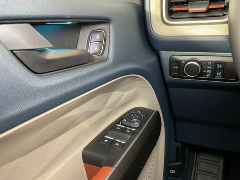 New 2025 Ford Maverick Lariat image 20