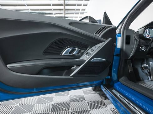 Used 2017 Audi R8 V10 plus image 27