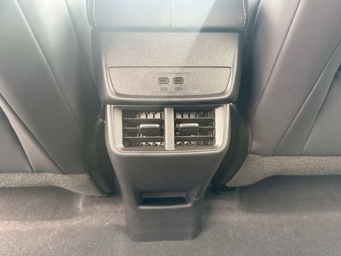 New 2027 GMC Terrain Elevation w/ Elevation Premium Package AWD/4WD image 21