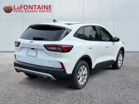 Certified 2025 Ford Escape Active AWD/4WD image 7