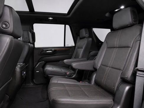 Used 2025 Chevrolet Tahoe High Country w/ Sun And Tow Package AWD/4WD image 19