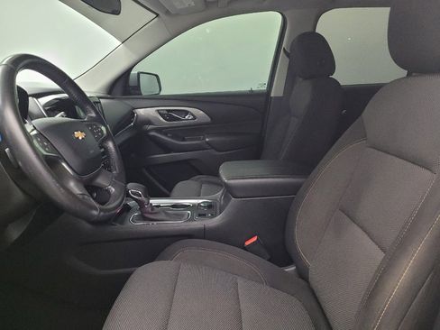 Used 2019 Chevrolet Traverse LT image 17