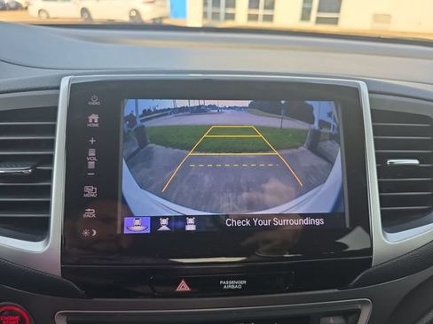 Used 2017 Honda Pilot EX image 14