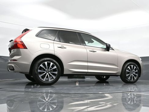 New 2025 Volvo XC60 B5 Core w/ Protection Package Premier image 39