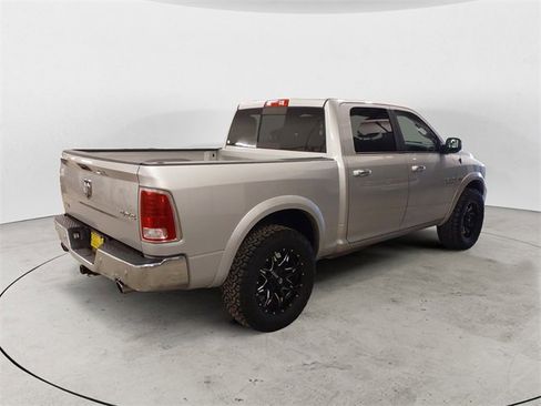 Used 2016 RAM 1500 Laramie image 5
