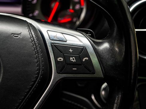 Used 2014 Mercedes-Benz SL 550 image 28