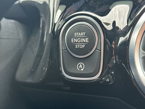 New 2025 Mercedes-Benz GLA 250 image 24