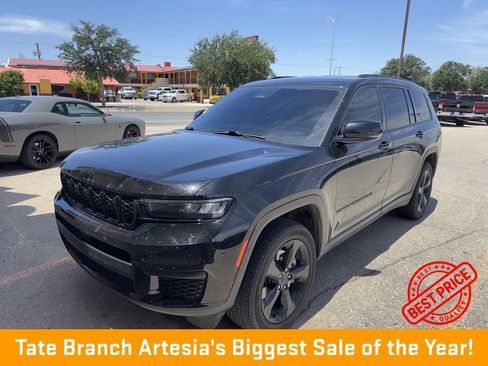 Used 2023 Jeep Grand Cherokee L Laredo AWD/4WD image 1