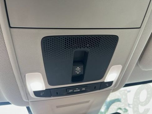 Used 2024 Honda CR-V EX-L image 28