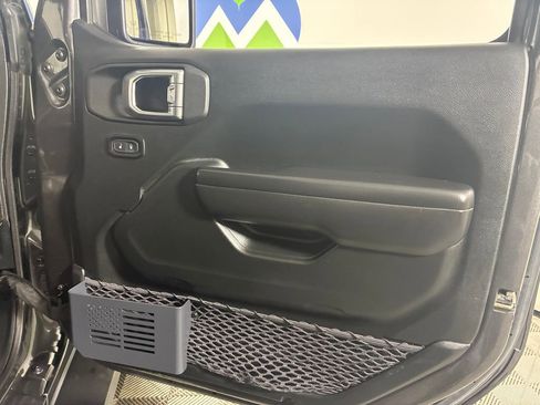 Used 2020 Jeep Gladiator Rubicon w/ LED Lighting Group image 30