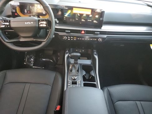New 2026 Kia Sorento S FWD image 11