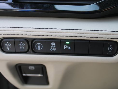 Used 2025 Acura MDX Type S image 28