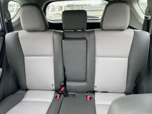 Used 2015 Toyota RAV4 XLE image 18