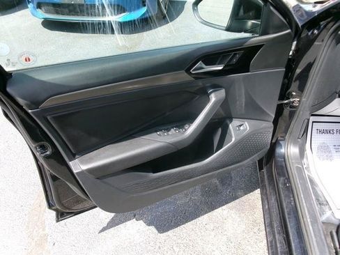 Used 2019 Volkswagen Jetta SEL Premium FWD image 5