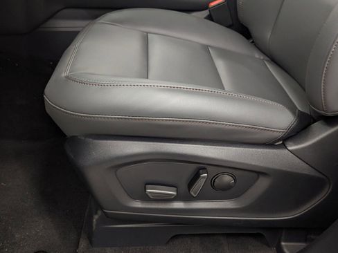 New 2026 Ford Explorer Active w/ Active Comfort Package image 11