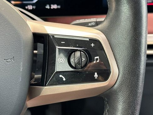 Used 2023 BMW iX xDrive50 w/ Sport Package image 28