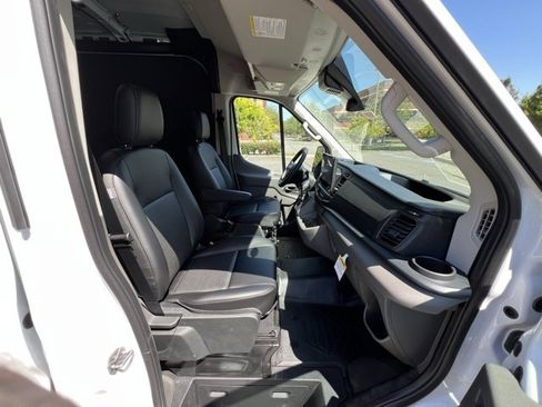 New 2025 Ford Transit 250 148 Medium Roof w/ Load Area Protection Package image 24