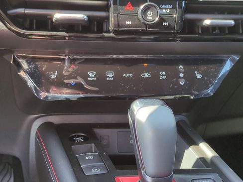 New 2025 Nissan Kicks SR w/ SR Premium Package image 12