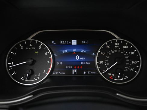 Used 2023 Nissan Maxima SL FWD image 17