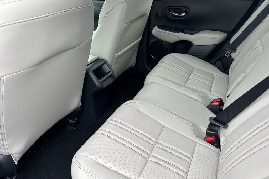 New 2027 Honda HR-V EX-L image 12