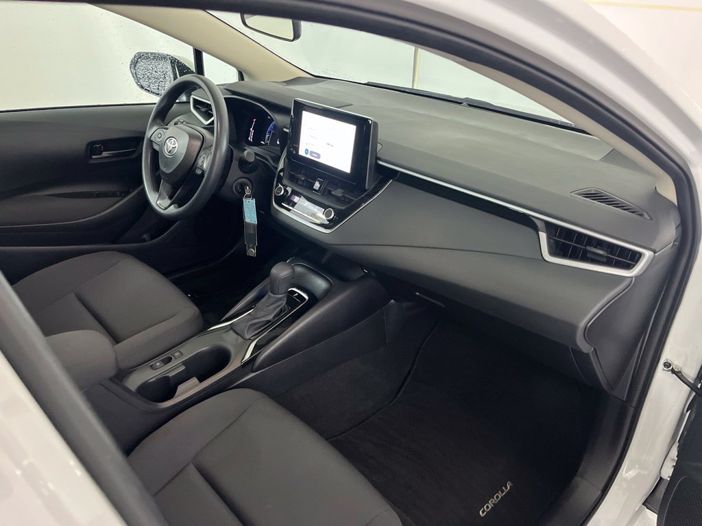 Used 2026 Toyota Corolla LE FWD image 21
